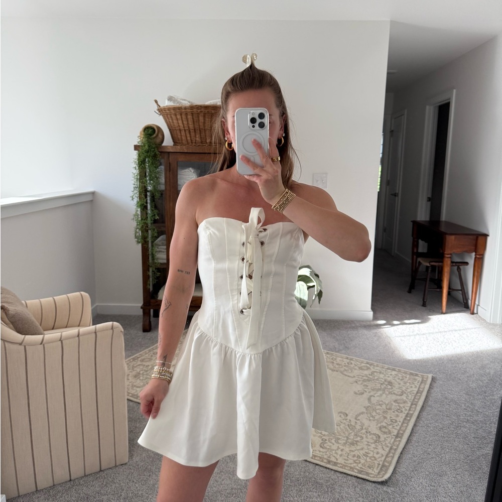 New w tags Lulus Elegant White Strapless Dress